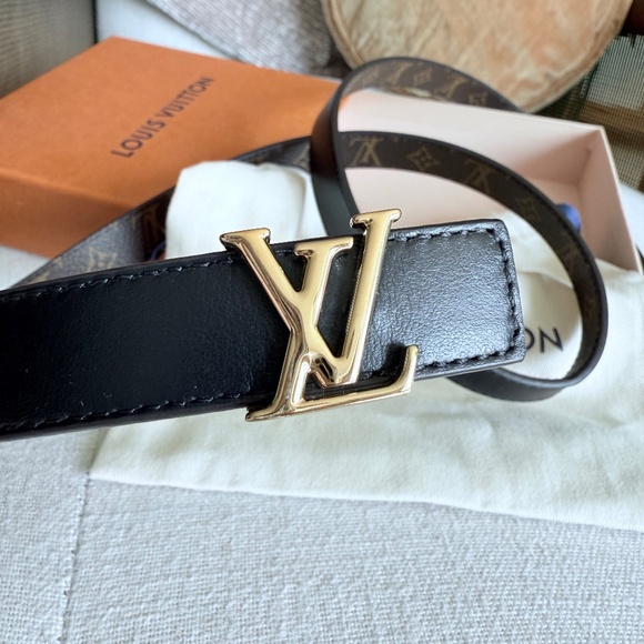 Louise Vuitton Iconic 25 mm Reversible Belt (Brand New) - Picture 10 of 14
